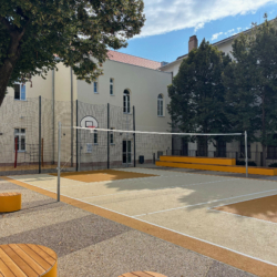 evintech_gyor_prohaszka_iskola_sportpalya_1